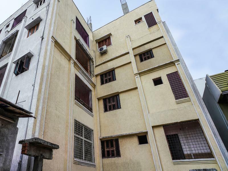 Hotel O Mint Leaves Near Alcazar Mall Hyderabad Exterior photo
