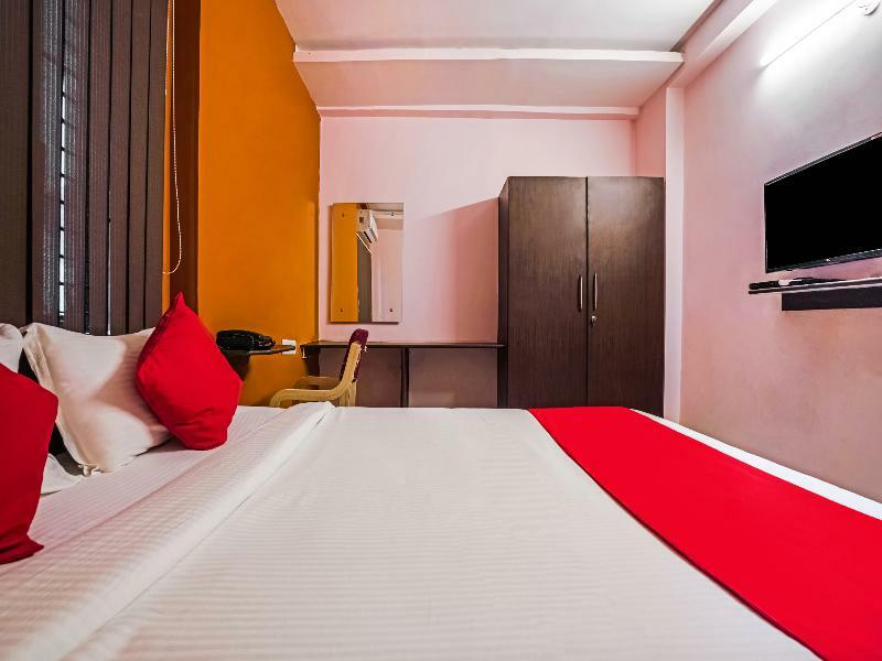 Hotel O Mint Leaves Near Alcazar Mall Hyderabad Exterior photo